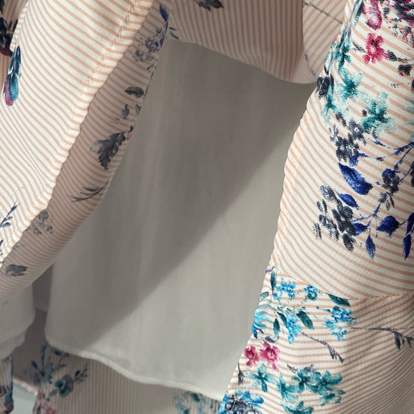 Ladies SOLGEE M Floral Dress 
No size tag 
Check the measurements for sure fit - Picture 2 of 6